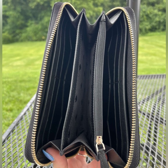 Kate Spade Staci Large Black Wallet - Picture 2 of 2
